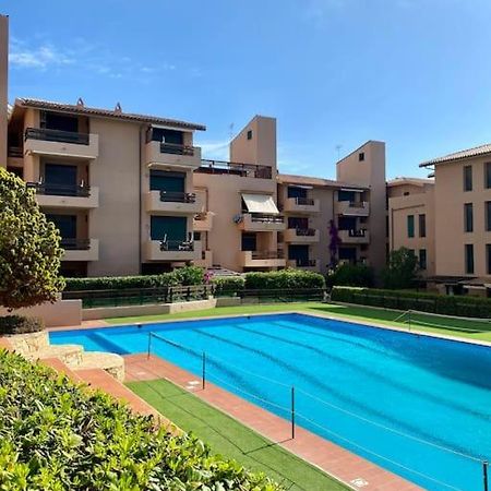 Marlena Apartment Ла Мадалена Екстериор снимка