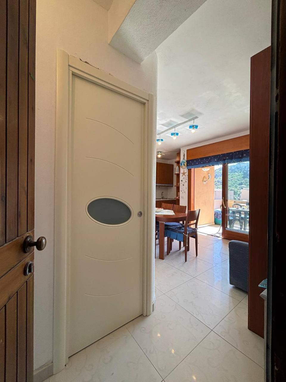 Marlena Apartment Ла Мадалена Екстериор снимка