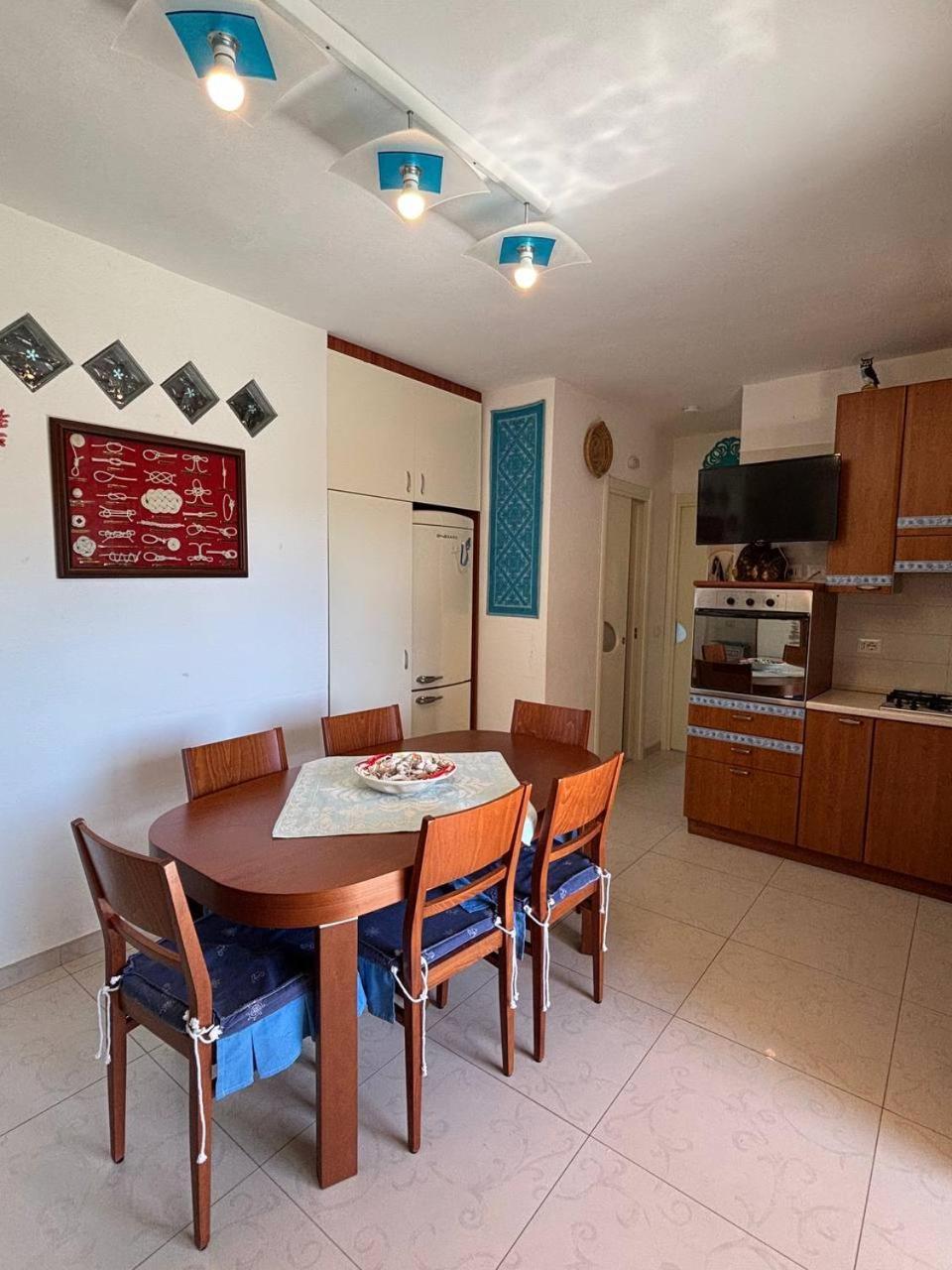 Marlena Apartment Ла Мадалена Екстериор снимка